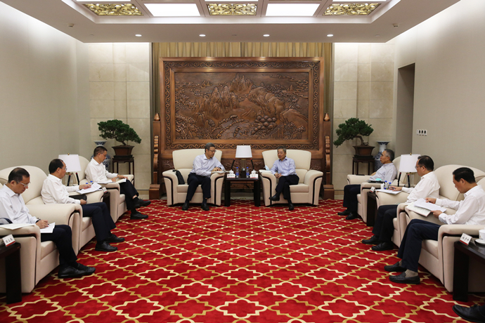 錢智民拜訪農(nóng)發(fā)行黨委書記、董事長(zhǎng)錢文揮