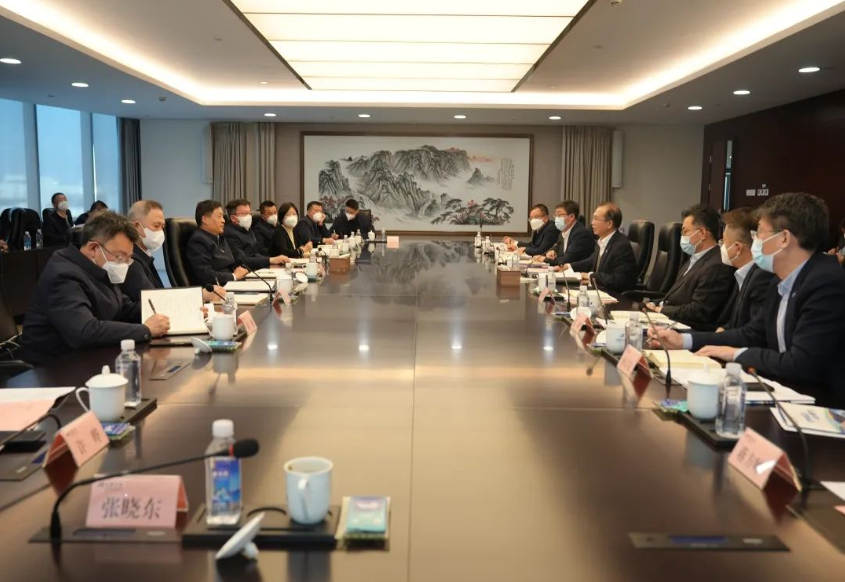 華電集團(tuán)黨組書記、董事長(zhǎng)江毅會(huì)見東方電氣黨組書記、董事長(zhǎng)俞培根