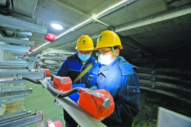 銀川供電公司：“臨近春節(jié)，保障居民安全可靠用電更是頭等大事”