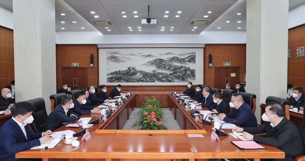 中核集團黨組書記、董事長余劍鋒與遼寧省委書記郝鵬、省長李樂成會談