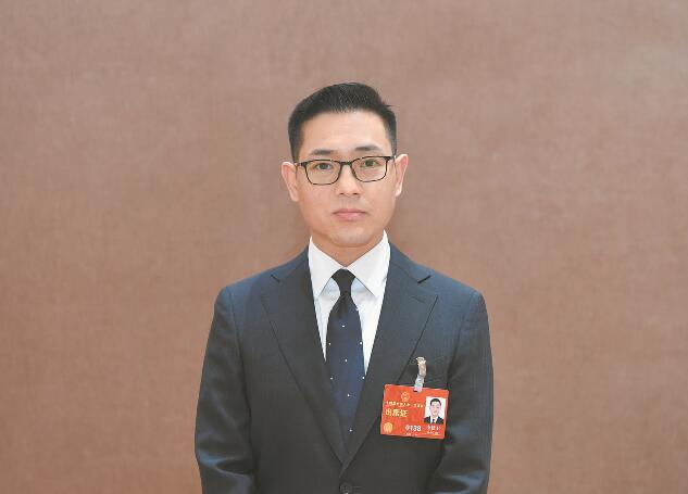 推動清潔能源發(fā)展 促進綠色低碳轉(zhuǎn)型——訪全國人大代表、河北寶信物流有限公司總經(jīng)理李建衛(wèi)