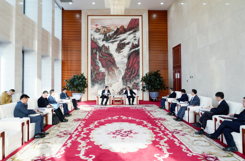 中國(guó)能建黨委書記、董事長(zhǎng)宋海良與臨沂市委書記任剛座談