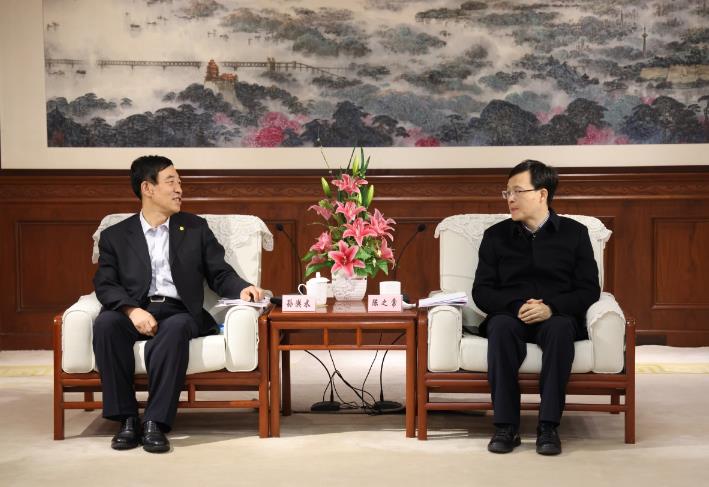 中國(guó)能建黨委副書記、總經(jīng)理孫洪水與南京市市長(zhǎng)陳之常會(huì)談