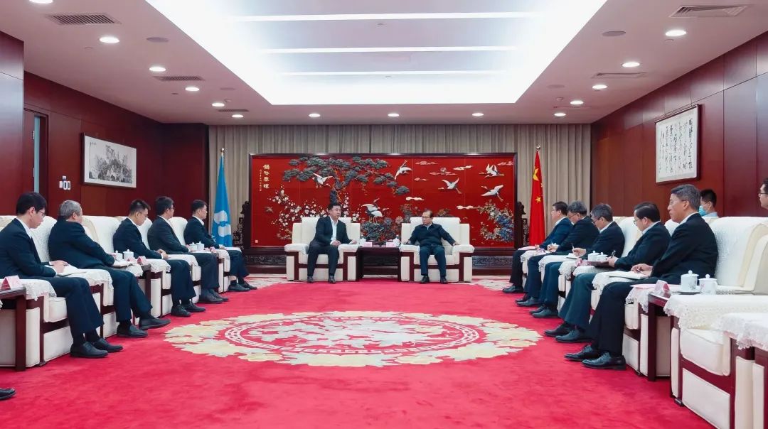 華電集團黨組書記、董事長江毅會見海博思創(chuàng)董事長、總經(jīng)理張劍輝