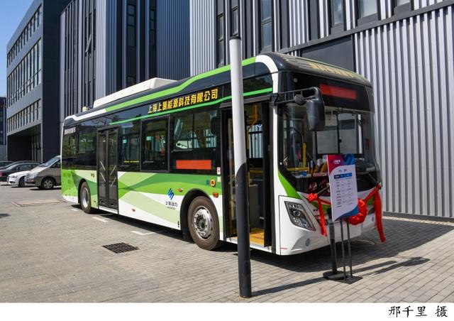 到2025年力爭(zhēng)發(fā)展燃料電池汽車超過(guò)10000輛，《上海交通領(lǐng)域氫能推廣應(yīng)用方案》發(fā)布