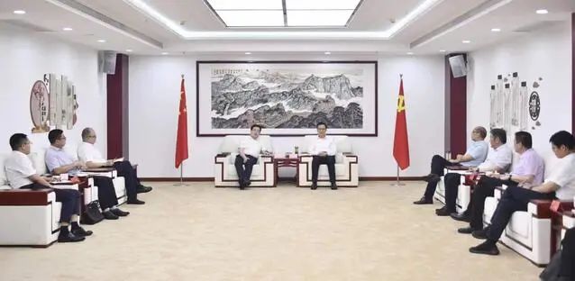 漯河市委書記秦保強(qiáng)、市長黃鈁會見中國電建華中區(qū)總部黨委書記、總經(jīng)理蹇尚友一行
