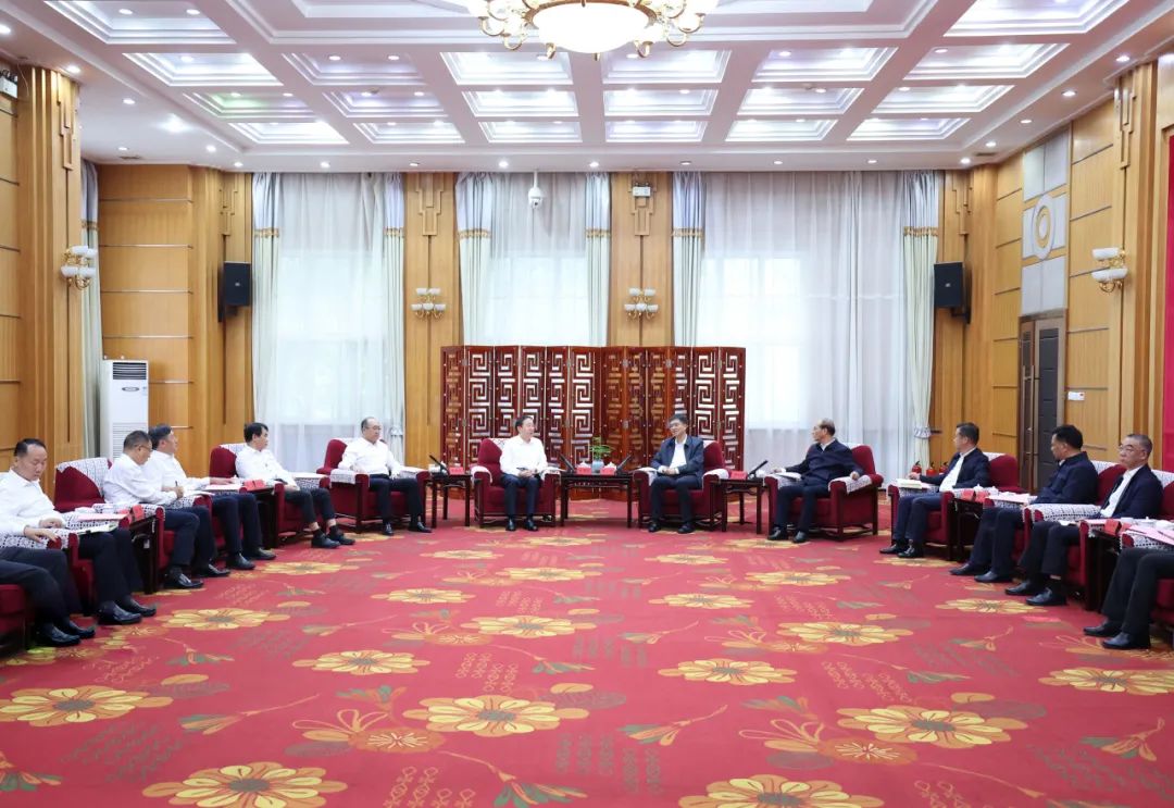國家電網(wǎng)公司董事長、黨組書辛保安會(huì)見青海省委書記陳剛、省長吳曉軍、省政協(xié)主席公保扎西