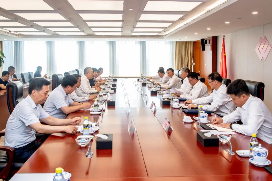 國家能源集團黨組書記、董事長劉國躍會見包頭市委副書記、市長張銳
