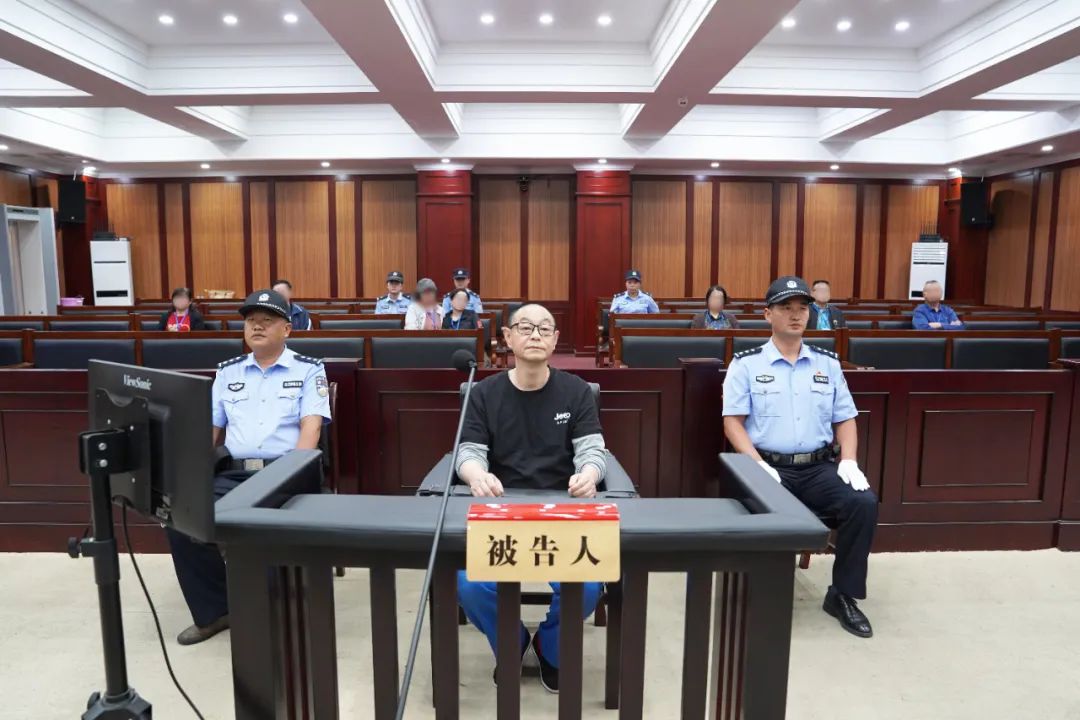 貴州電網(wǎng)有限責(zé)任公司原黨委委員、工會(huì)主席張帆受賄案一審宣判