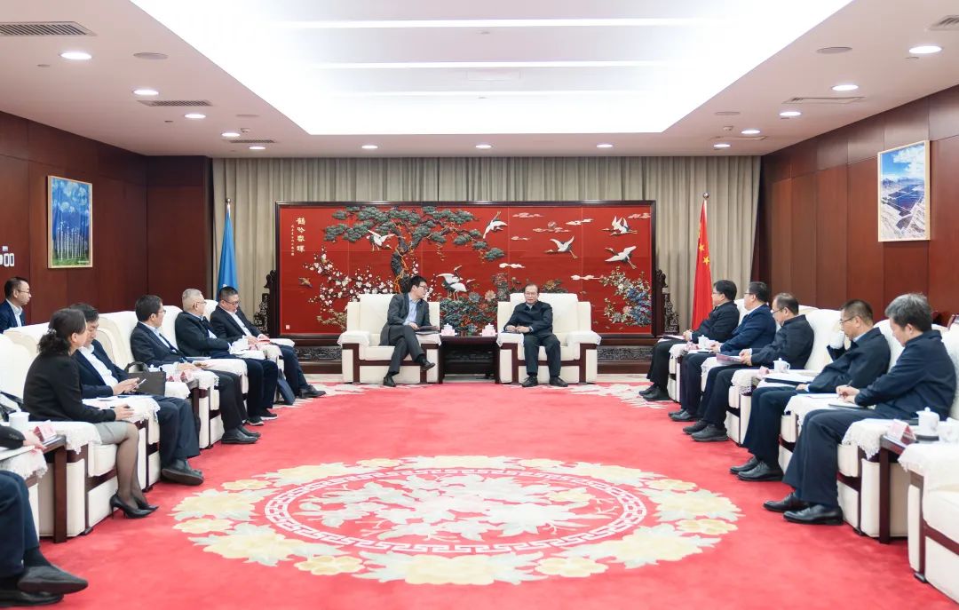 華電黨組書記、董事長江毅會(huì)見上海電氣集團(tuán)黨委書記、董事長吳磊