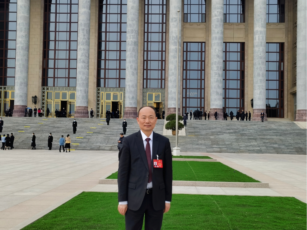 【兩會好聲音】全國人大代表，中石化鎮(zhèn)海煉化董事長、黨委書記莫鼎革：踐行“雙碳”戰(zhàn)略，發(fā)展可持續(xù)航空燃料