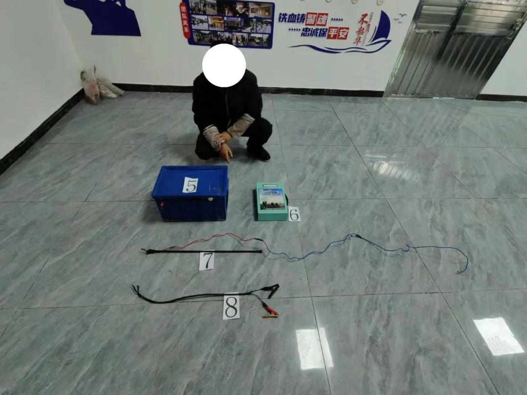 私設電網(wǎng)捕“野味”，真刑!