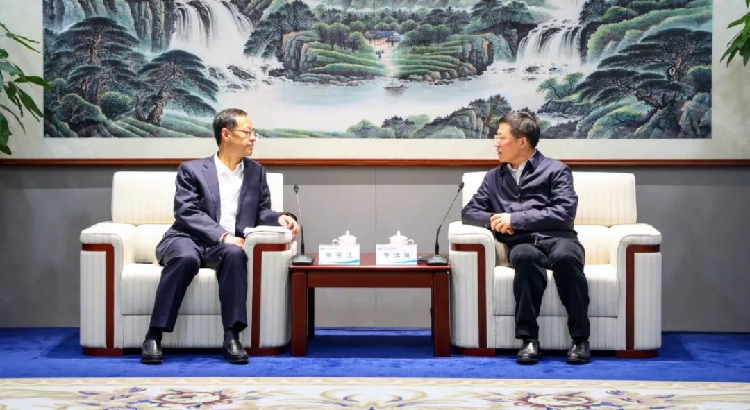 中國電氣裝備黨委書記、董事長李洪鳳會(huì)見交通銀行黨委副書記、行長張寶江