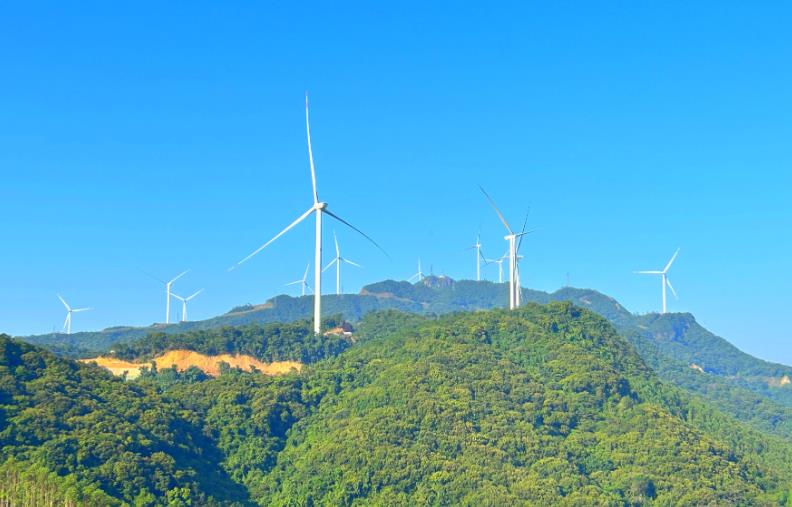 廣西博白射廣嶂風電項目三期工程并網發(fā)電
