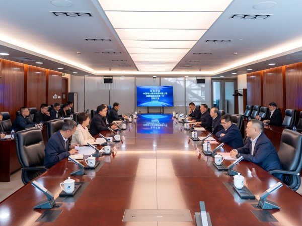 華電集團副總經(jīng)理吳敬凱會見中國電建黨委常委、副總經(jīng)理徐鵬程