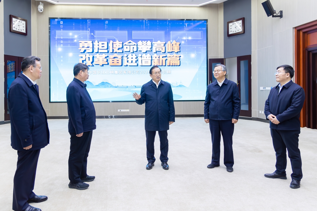 湖北省委書記王忠林、省長(zhǎng)李殿勛走訪慰問三峽集團(tuán)