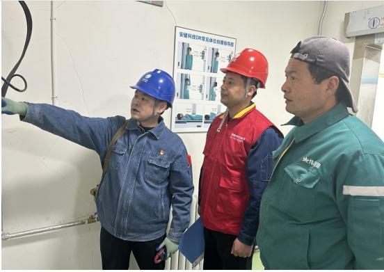 國網康樂縣供電公司進醫(yī)院開展安全用電專項排查